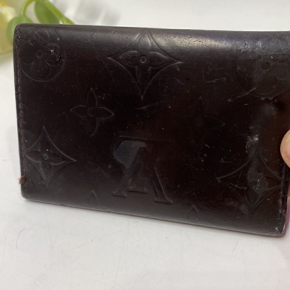 Authentic Louis Vuitton 6 Key Wallet - Picture 2 of 8